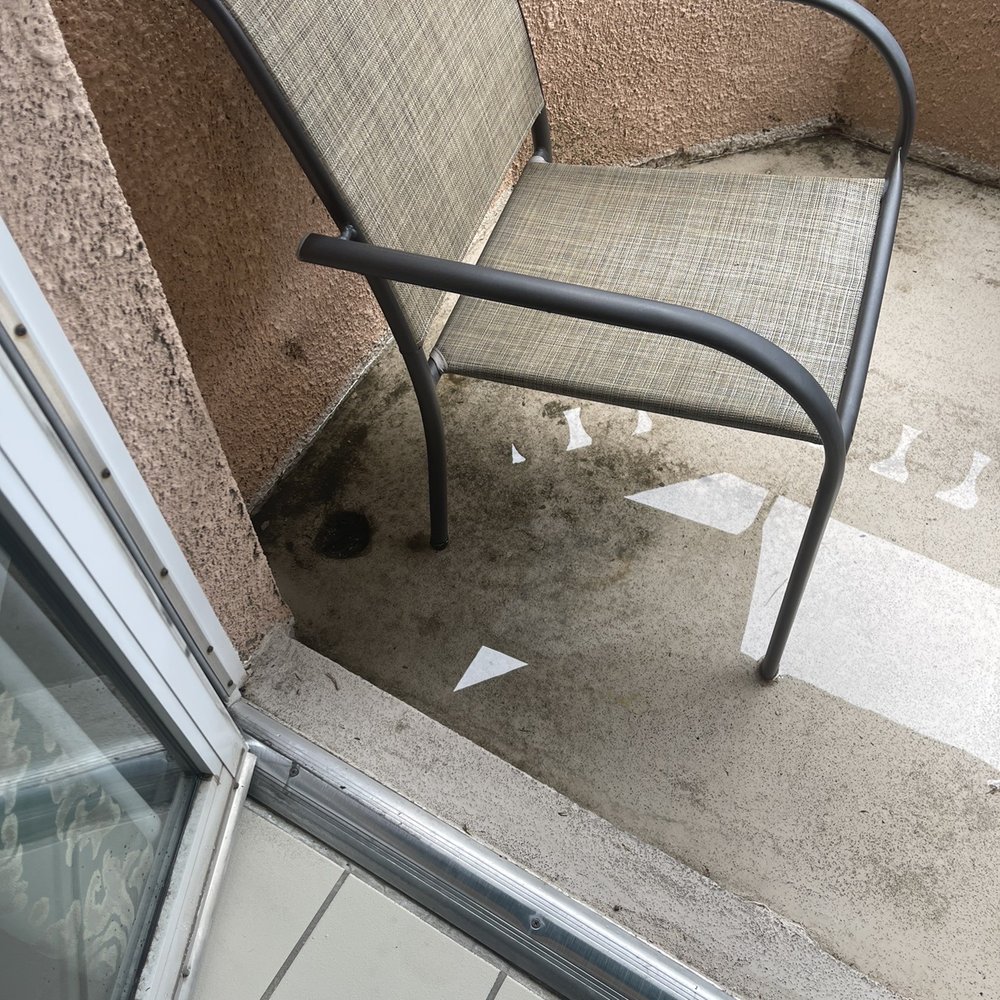 Forest Villas Hotel - Water on patio. - Hotels Near Me - Prescott, Arizona