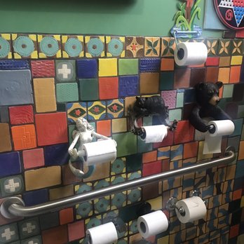 Satchel's Pizza - Gift shoppe loo - Pizza Near Me - Gainesville, Florida