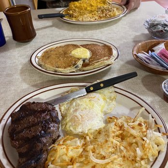 Bob and Earl's Cafe - Great breakfast burrito and steak and eggs with blueberry pancakes - Breakfast & Brunch Near Me - Trinidad, Colorado Bob and Earl's Cafe - Great breakfast burrito and steak and eggs with blueberry pancakes - Breakfast & Brunch Near Me - Trinidad, Colorado