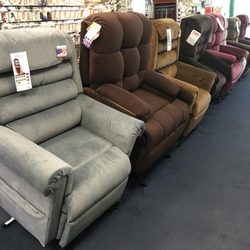Medical n Mobility - Lift chairs