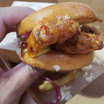 Madbun - Thai Sweet Chili Chicken slider - Asian Fusion Near Me - Rancho Cucamonga, California