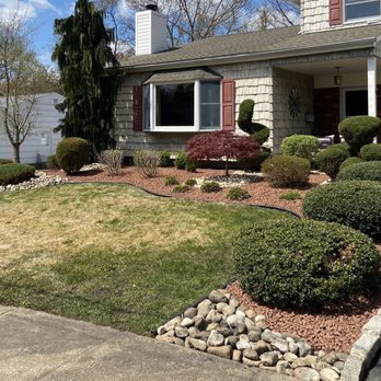 Iovino's Landscaping - the front of a house - Landscaping Near Me - East Brunswick, New Jersey Iovino's Landscaping - the front of a house - Landscaping Near Me - East Brunswick, New Jersey