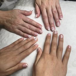 Mother daughter matching nails! Mother daughter matching nails!