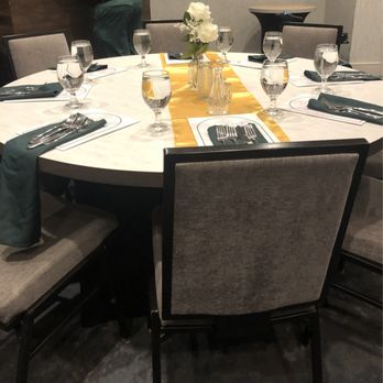 Crowne Plaza North Augusta - Set table with no table cloth - Hotels Near Me - North Augusta, South Carolina Crowne Plaza North Augusta - Set table with no table cloth - Hotels Near Me - North Augusta, South Carolina