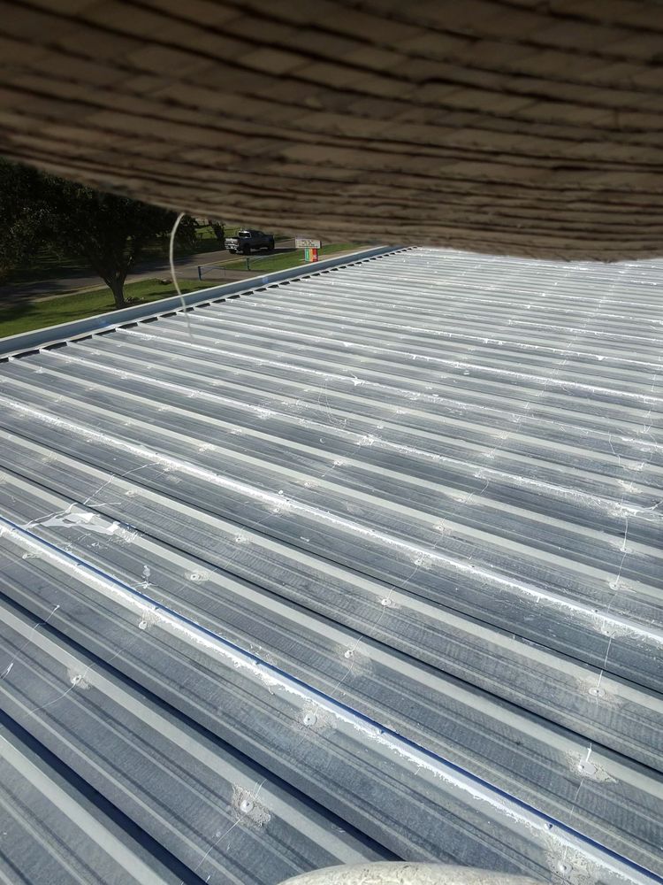 Slide of BD Commercial Roofing