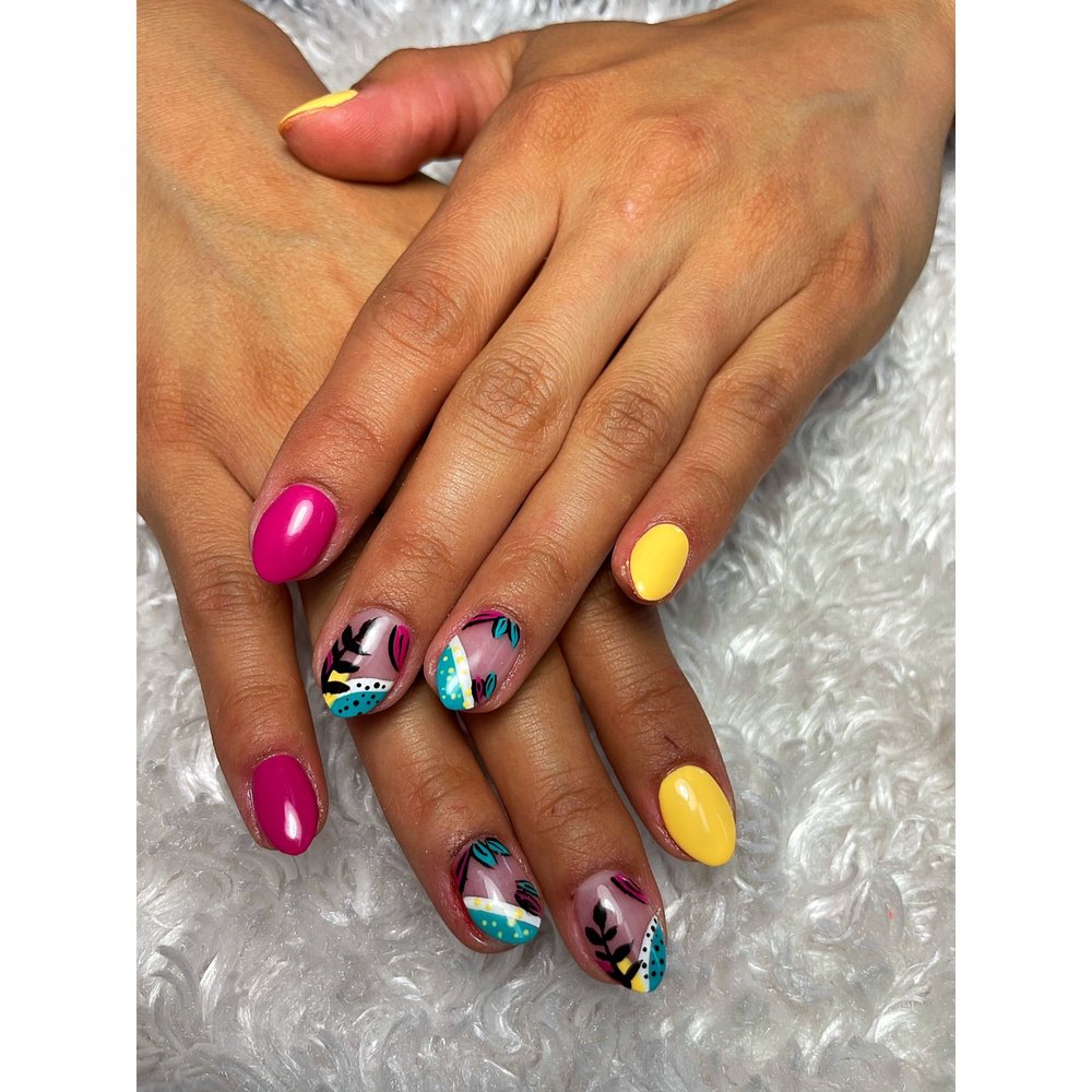Perfect Nails - Tropical fun gel nails - Nail Salons Near Me - Redding, California