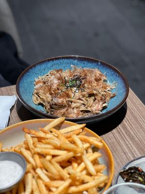 Hopscotch (Gillman Barracks) by null