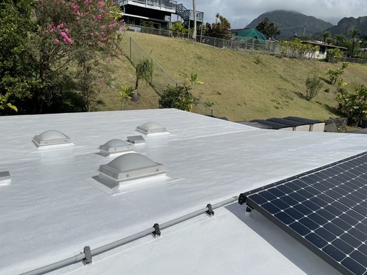 Cool Roof Store Logo