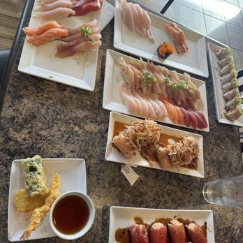 Maru Sushi Bar - All you can eat - Sushi Bars Near Me - Los Angeles, California Maru Sushi Bar - All you can eat - Sushi Bars Near Me - Los Angeles, California