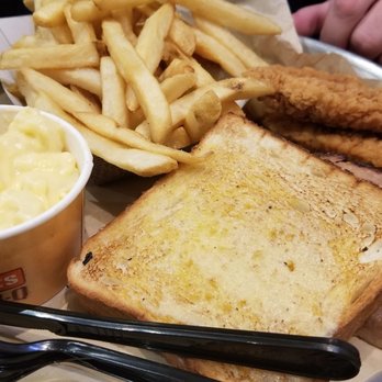 Willie Jewell's Old School Bar-B-Q - Chicken tenders and brisket sides of mac and cheese and fries - Barbeque Near Me - Yulee, Florida