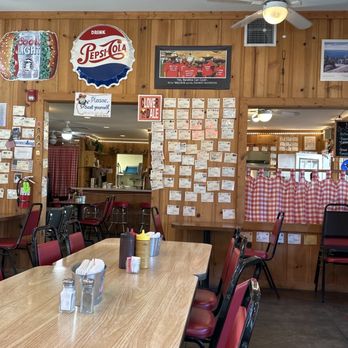 Hamburger Ranch & Bar-B-Que - Old time feel - Barbeque Near Me - Cloverdale, California Hamburger Ranch & Bar-B-Que - Old time feel - Barbeque Near Me - Cloverdale, California