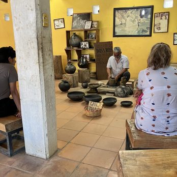 Alfarería Doña Rosa - Arts & Crafts Near Me - San Bartolo Coyotepec, MEX