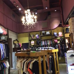 Tienda Fuencarral - Le estética tan o más laburada que en los otros Fuenca.