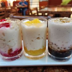 Café Via Mare - Shooters - mini halo halo, mais con hielo and ginumis.
