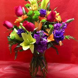 The Lakes Floral And Gifts