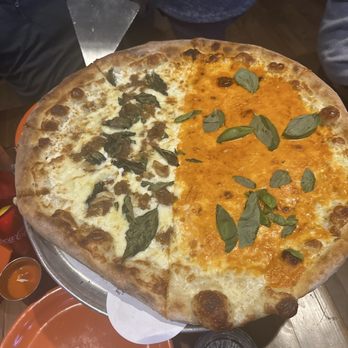 Zorch Pizza - Upside down and white out pizza - Food Trucks Near Me - Richmond, Virginia Zorch Pizza - Upside down and white out pizza - Food Trucks Near Me - Richmond, Virginia