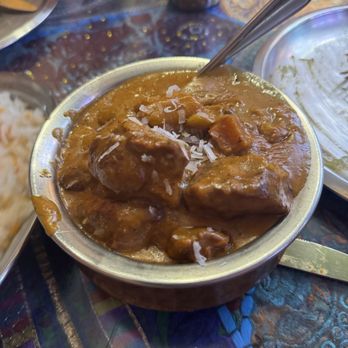 Cafe Maharani - Indian Near Me - Honolulu, Hawaii