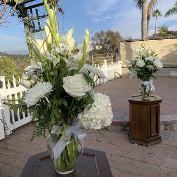 Seaside Flowers - Two floral arrangements for a wedding - Florists Near Me - Oceanside, California Seaside Flowers - Two floral arrangements for a wedding - Florists Near Me - Oceanside, California