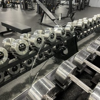 Sonoma Fit Novato - Mirrors broken as of December 2023 without repairs as of yet. - Gyms Near Me - Novato, California Sonoma Fit Novato - Mirrors broken as of December 2023 without repairs as of yet. - Gyms Near Me - Novato, California