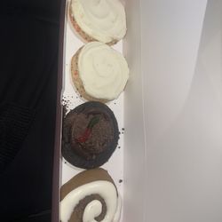 Crumbl - South Shore Commons - Cookies