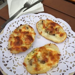 Quando Cafe - Baked potato skin with cheese and mushroom - yummy!