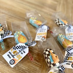 Sugar Mamas - Custom Hot Wheels cakesicles for party favors