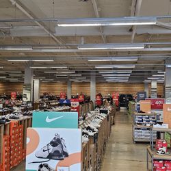 DSW Designer Shoe Warehouse