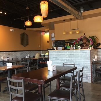 Peak Thai Lombard - Interior - Thai Near Me - Lombard, Illinois Peak Thai Lombard - Interior - Thai Near Me - Lombard, Illinois