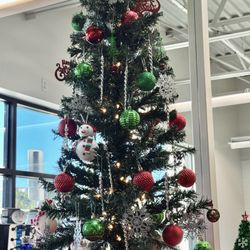 7-Eleven - Christmas is in the air