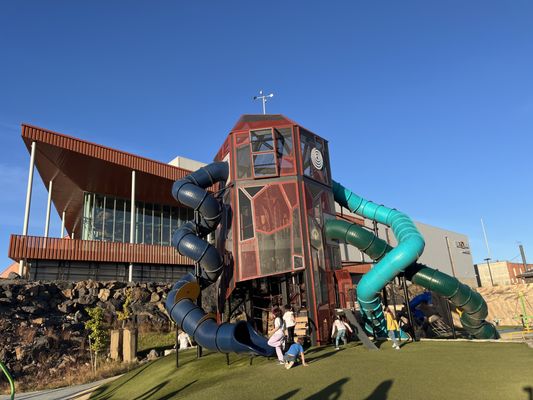 Riverfront Park by null