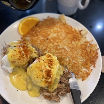 Sweet E's Cafe - Kalua pig benedict - Cafes Near Me - Honolulu, Hawaii Sweet E's Cafe - Kalua pig benedict - Cafes Near Me - Honolulu, Hawaii