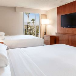 Hilton Pasadena - Guest room