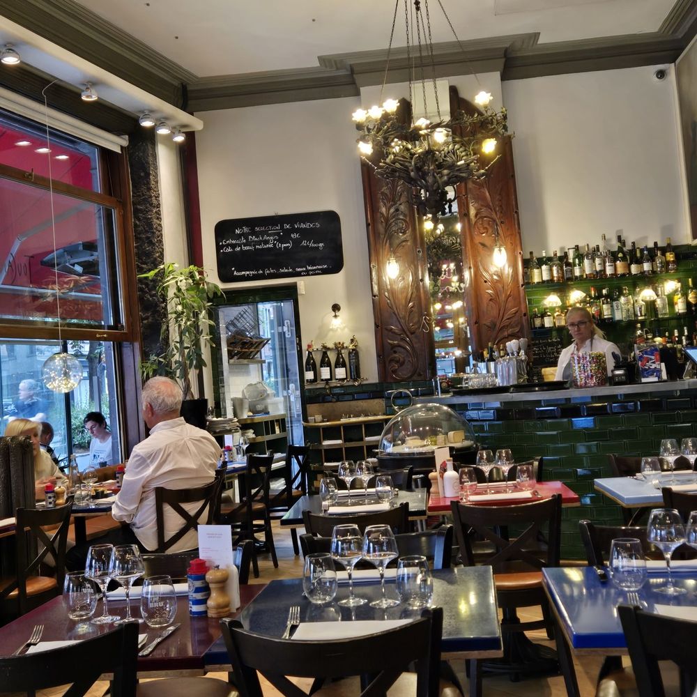 Toucan - Interior - Brasseries Near Me - Ixelles, BRU Toucan - Interior - Brasseries Near Me - Ixelles, BRU