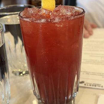 Filberts Farmhouse Kitchen - The Best Marion Berry lemonade - New American Near Me - Aurora, Oregon Filberts Farmhouse Kitchen - The Best Marion Berry lemonade - New American Near Me - Aurora, Oregon