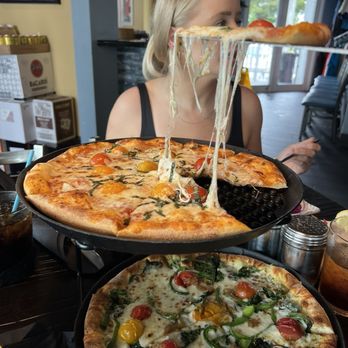 High Tide Social House - Margarita and healthy ish pizza - New American Near Me - Cape Coral, Florida