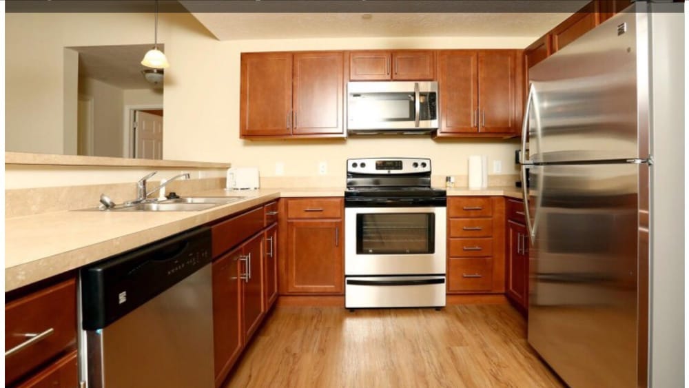 SANCTUARY GROVE APARTMENTS Updated September 2024 2381 Applegrove