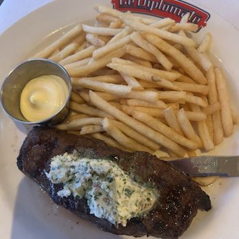 Le Diplomate - Steak Frites - Brasseries Near Me - Washington, DC, District of Columbia