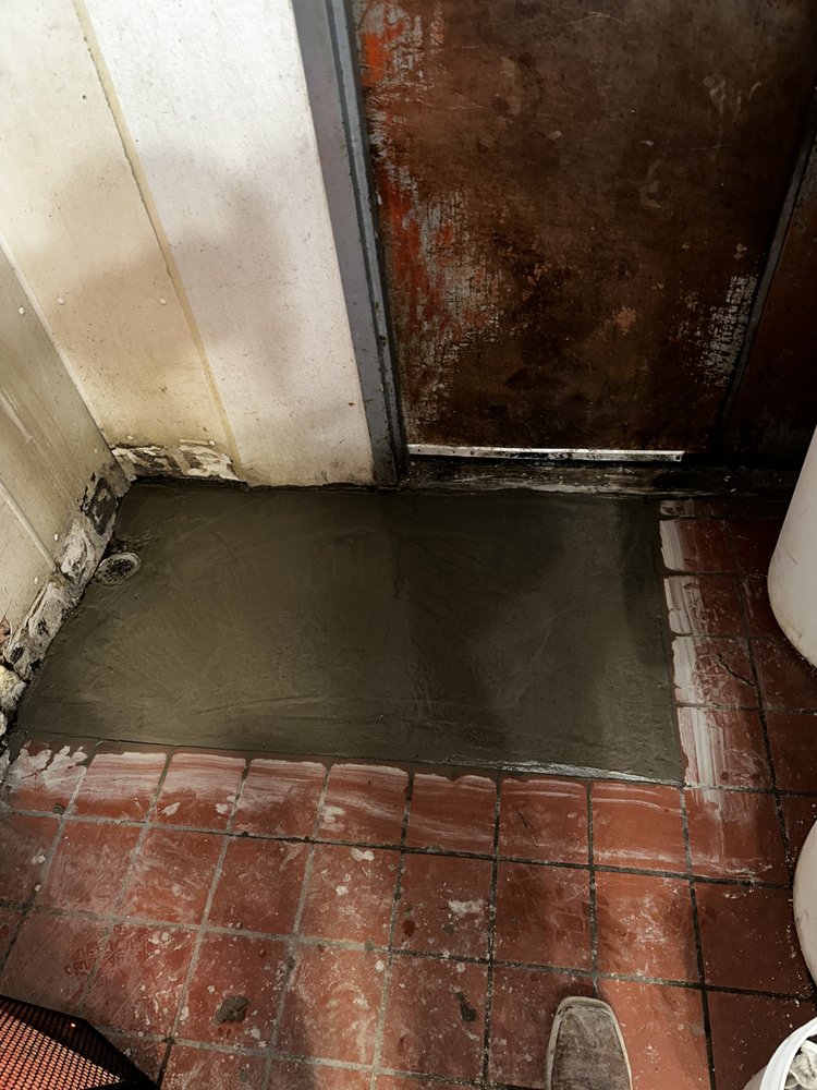 Slide of El Americano Handyman Solutions