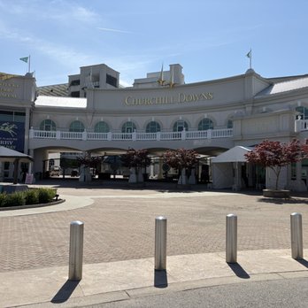 Churchill Downs - Horse Racing Near Me - Louisville, Kentucky