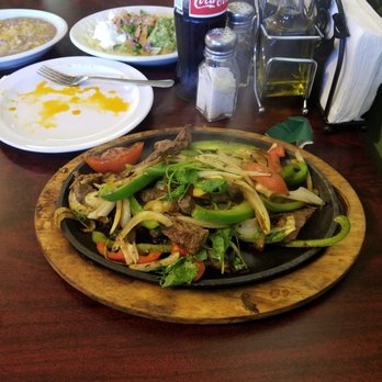 El Huarache - Beef fajitas! - Mexican Near Me - Austin, Texas El Huarache - Beef fajitas! - Mexican Near Me - Austin, Texas