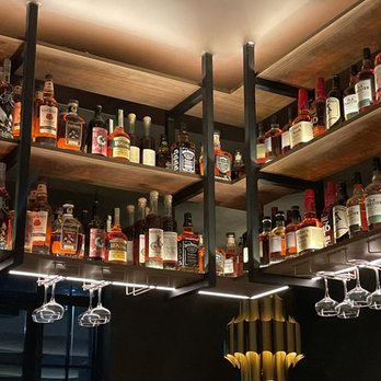 Baldamar - The bar - New American Near Me - Roseville, Minnesota