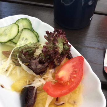 Luftburg – Kolarik im Prater - Gemishtes Salat- it has a little bit of everything, but is a small portion by US standards. - Austrian Near Me - Vienna, 9 Luftburg – Kolarik im Prater - Gemishtes Salat- it has a little bit of everything, but is a small portion by US standards. - Austrian Near Me - Vienna, 9