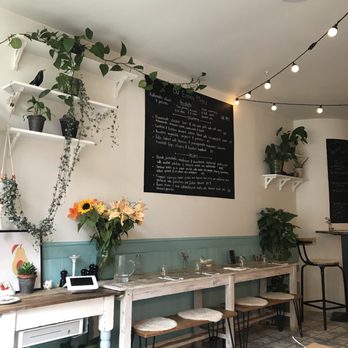 Apres Food Co. - British Near Me - London, XGL