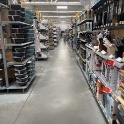 Walmart Supercenter - Kitchen section