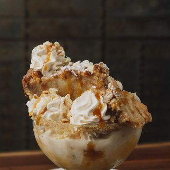 Docks Off 5th - Apple Pie Sundae - Seafood Near Me - New York, New York Docks Off 5th - Apple Pie Sundae - Seafood Near Me - New York, New York