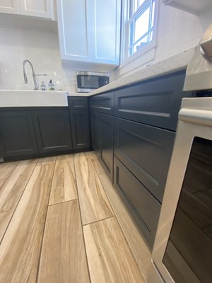 Kitchen cabinets - All the cabinet paint with durapoxy paint from Kellymore Kitchen cabinets - All the cabinet paint with durapoxy paint from Kellymore