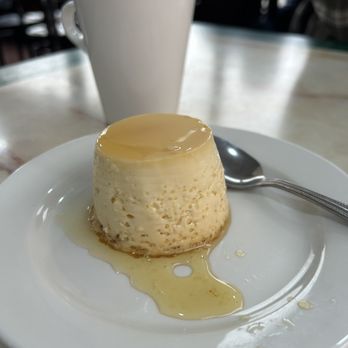 El Rinconcito Chapin - Flan - Latin American Near Me - Cleveland, Ohio