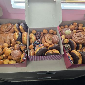 Tommy's Doughnuts - 2 large and 1 small box from TGTG app. - Donuts Near Me - Hayward, California