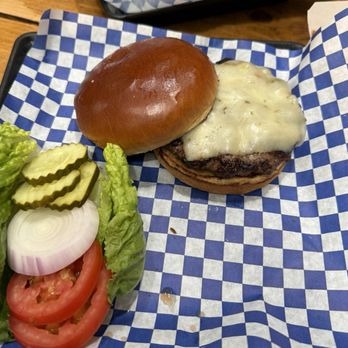 Outlaw Grille - Classic burger - Salad Near Me - Sedona, Arizona Outlaw Grille - Classic burger - Salad Near Me - Sedona, Arizona