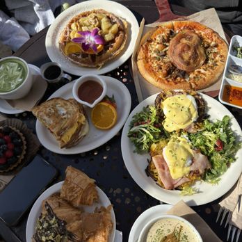 Urth Caffe - Coffee & Tea Near Me - Laguna Beach, California Urth Caffe - Coffee & Tea Near Me - Laguna Beach, California